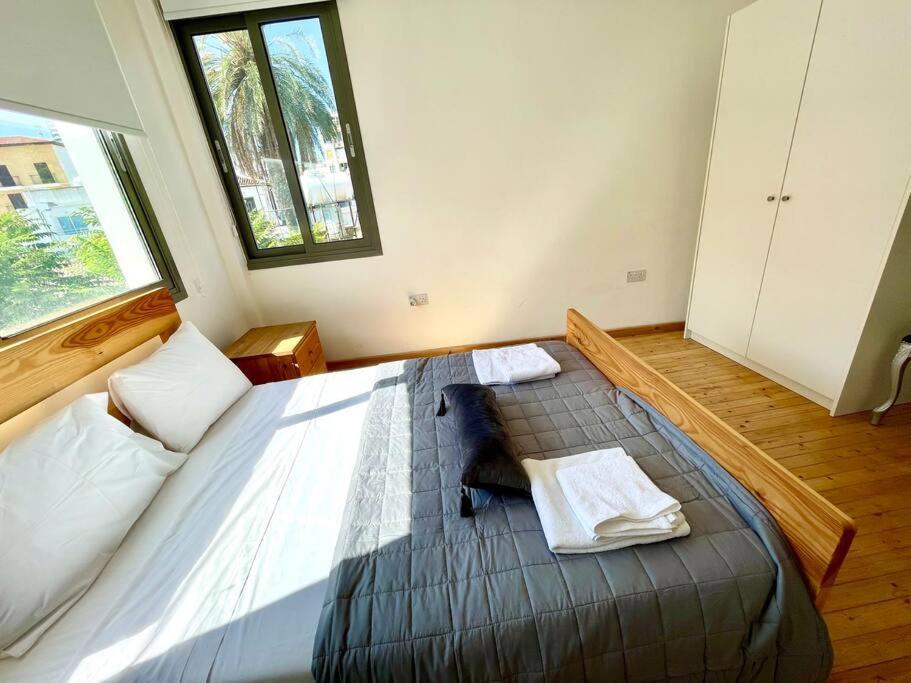 Demetra 1 Bdr Down Town Nicosia By Platform 357 Apartment Exterior foto