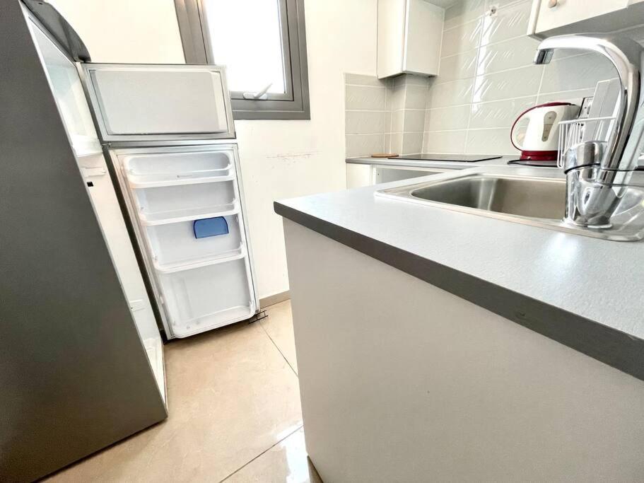 Demetra 1 Bdr Down Town Nicosia By Platform 357 Apartment Exterior foto
